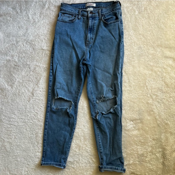 High Rise Mom Jeans - Picture 2 of 8